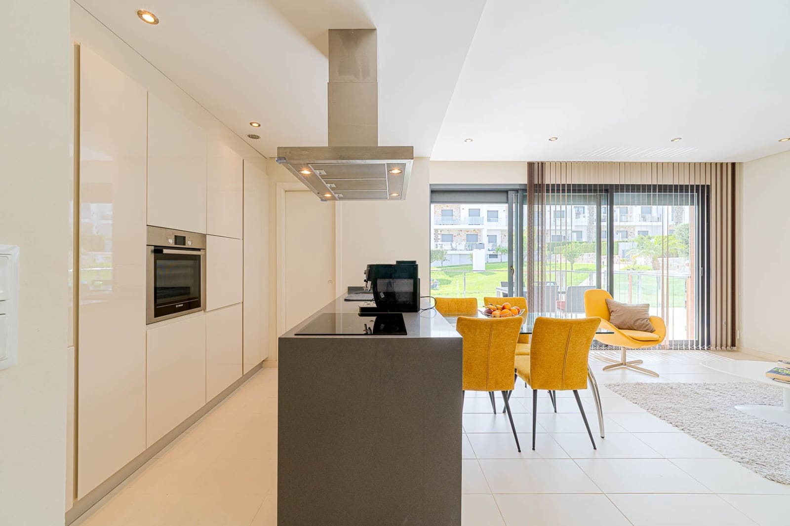 2 soverom Leilighet til salgs i Punta Prima med svømmebasseng garasje - € 270 000 (Ref: 10136754)