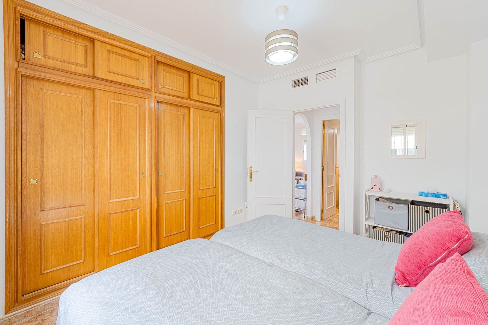 2 slaapkamer Appartement te koop in Orihuela Costa met zwembad garage - € 150.000 (Ref: 10158393)