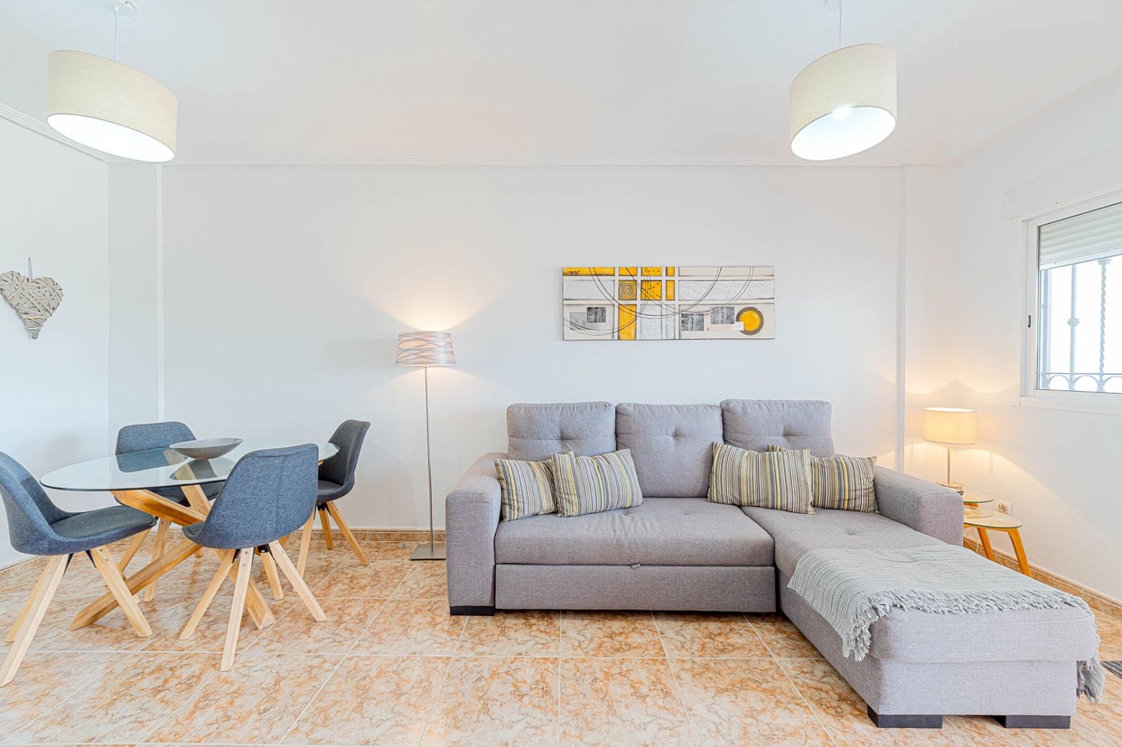 2 slaapkamer Appartement te koop in Orihuela Costa met zwembad garage - € 150.000 (Ref: 10158393)