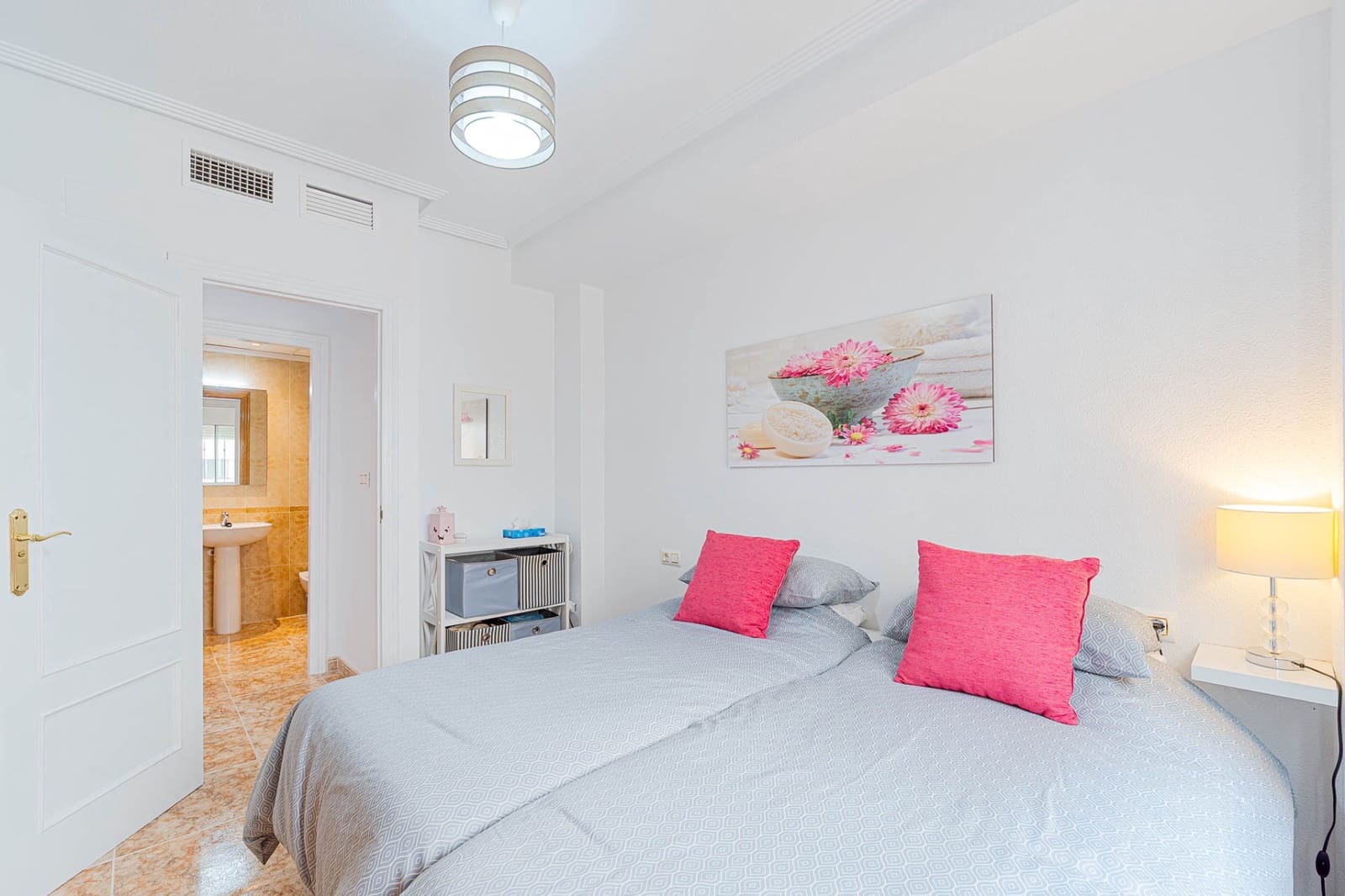 2 slaapkamer Appartement te koop in Orihuela Costa met zwembad garage - € 150.000 (Ref: 10158393)