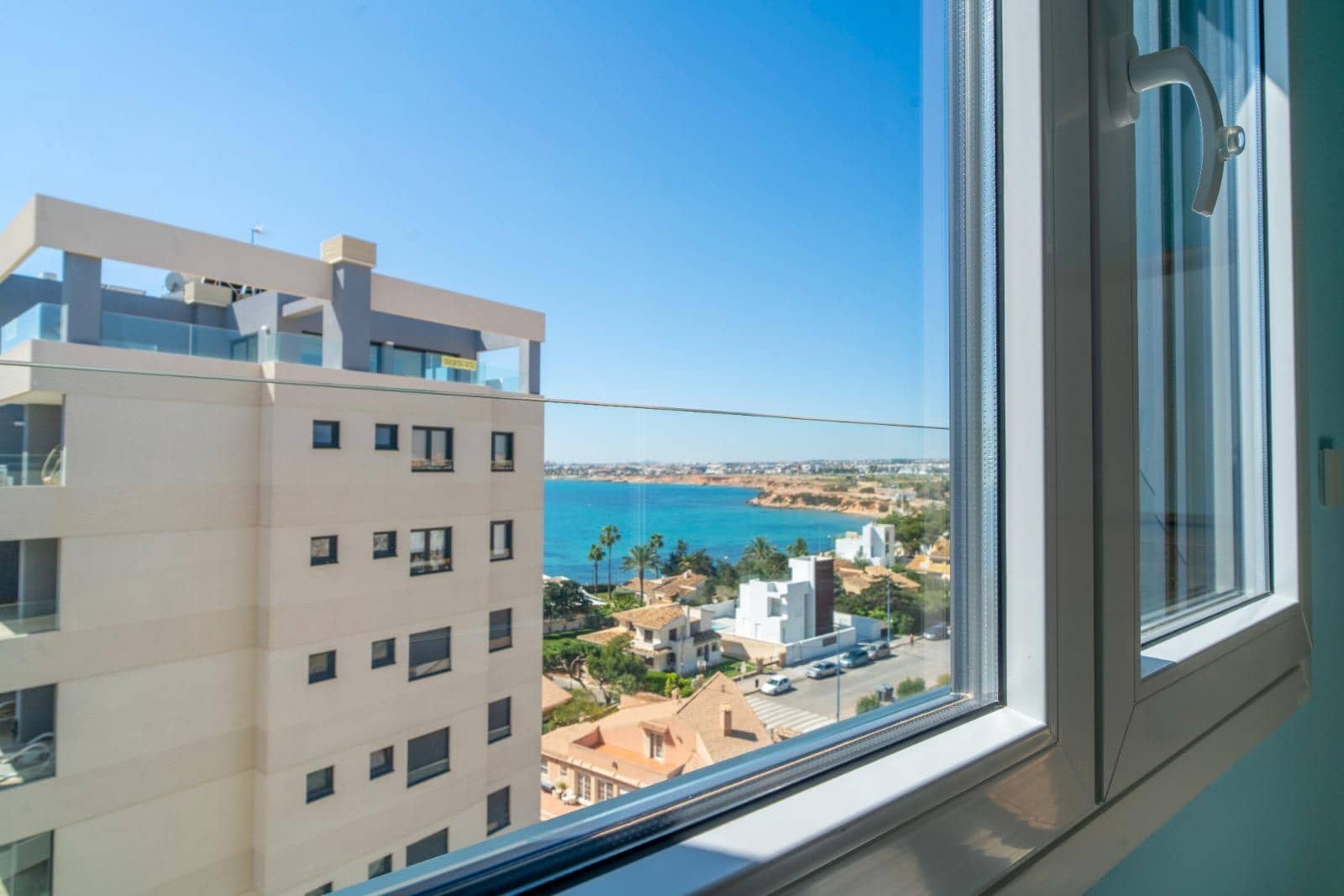 2 bedroom Apartment for sale in Orihuela Costa with pool garage - € 560,000 (Ref: 10163584)
