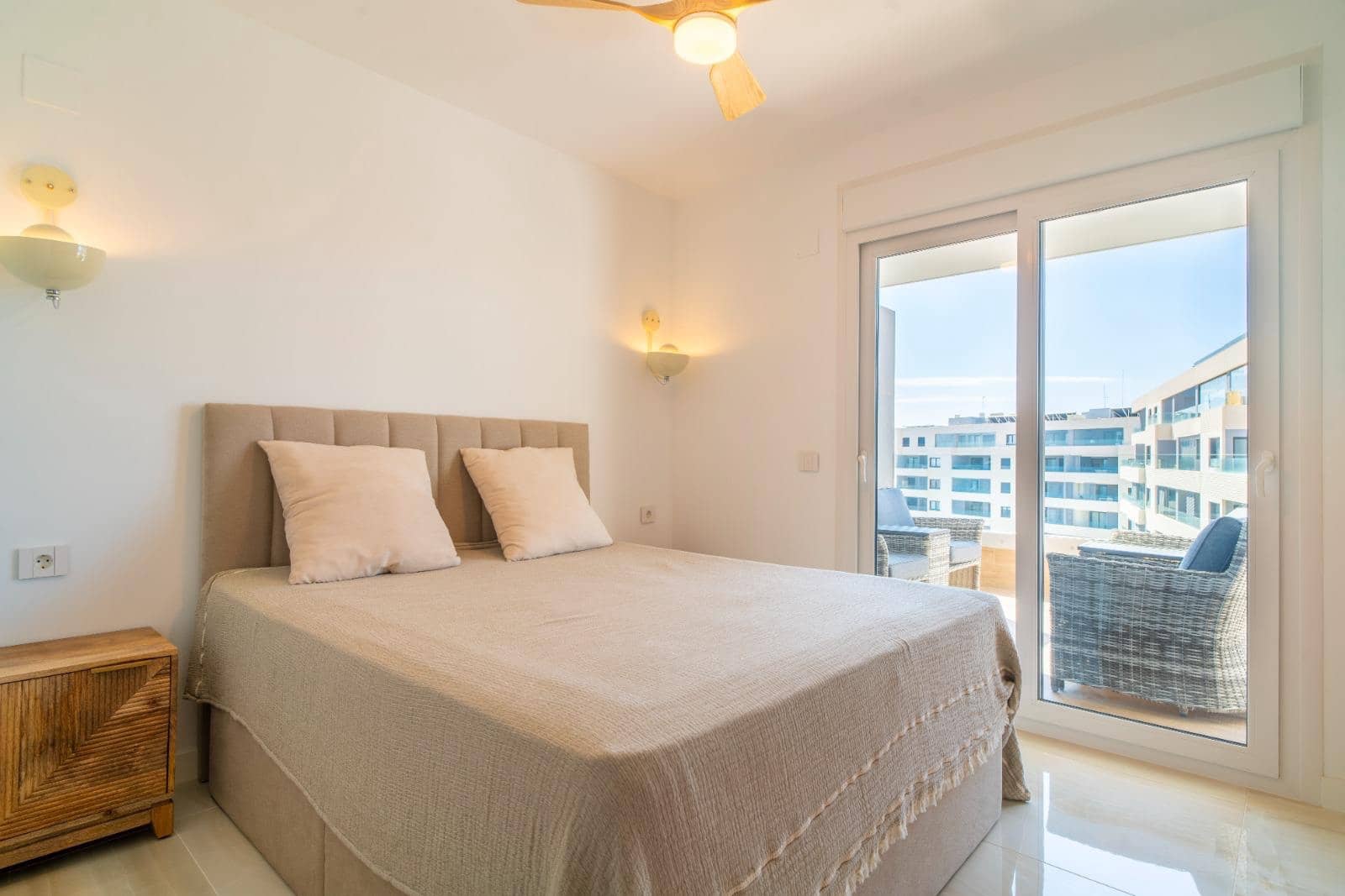 2 bedroom Apartment for sale in Orihuela Costa with pool garage - € 560,000 (Ref: 10163584)