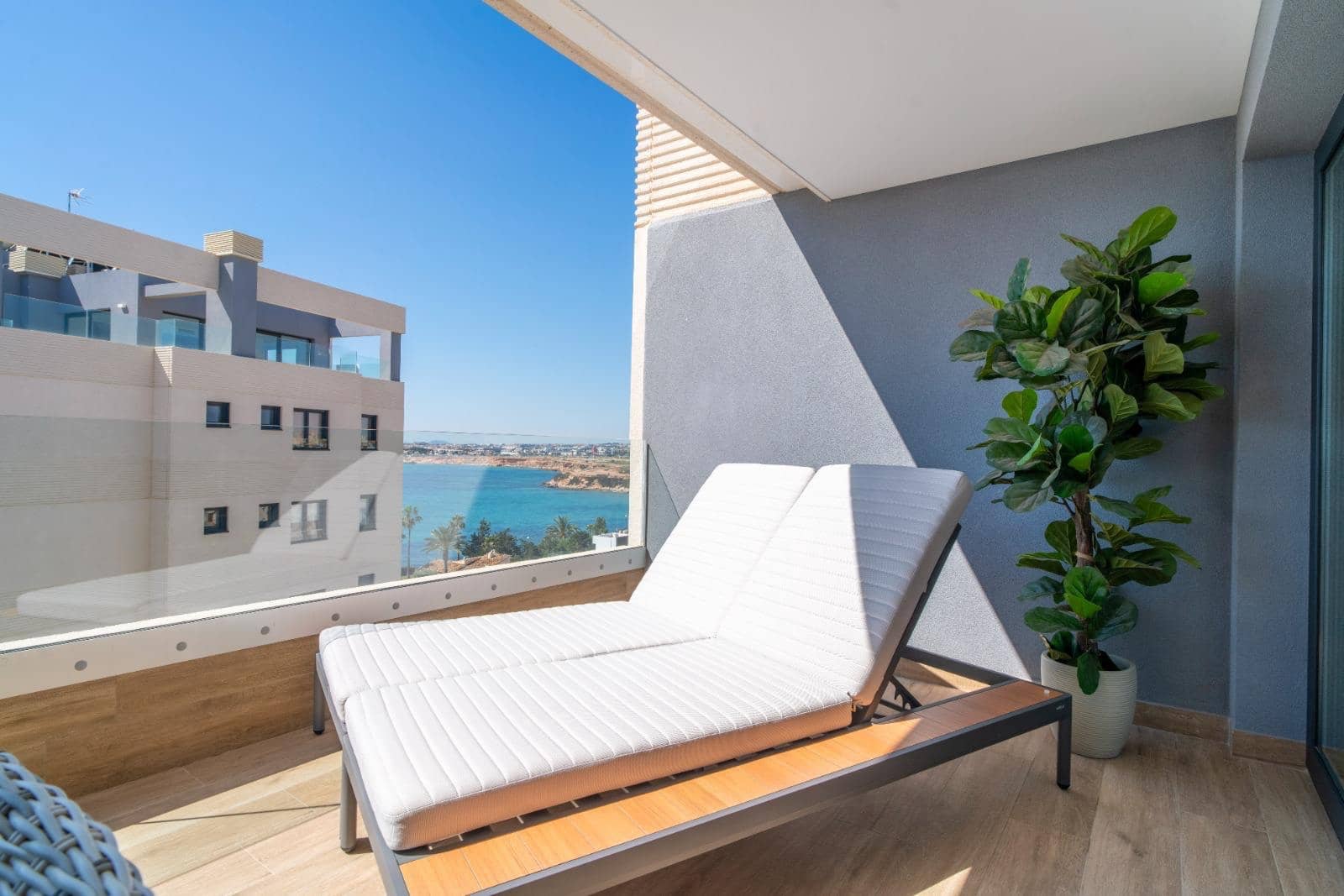2 bedroom Apartment for sale in Orihuela Costa with pool garage - € 560,000 (Ref: 10163584)