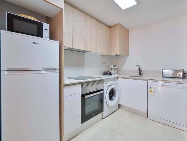 Apartamento de 2 habitaciones en Punta Prima, Torrevieja en venta con piscina garaje - 285.000 € (Ref: 10183580)