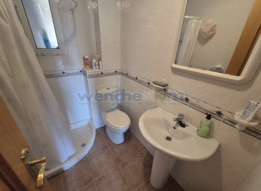 3 chambre Villa/Maison Mitoyenne à vendre à La Florida avec piscine garage - 189 950 € (Ref: 10009742)