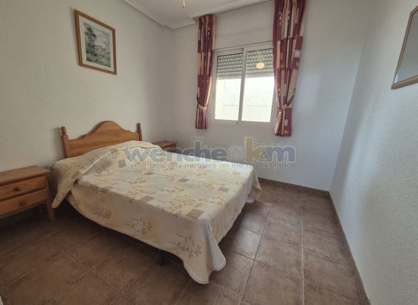 3 chambre Villa/Maison Mitoyenne à vendre à La Florida avec piscine garage - 189 950 € (Ref: 10009742)