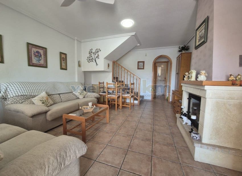 3 chambre Villa/Maison Mitoyenne à vendre à La Florida avec piscine garage - 189 950 € (Ref: 10009742)