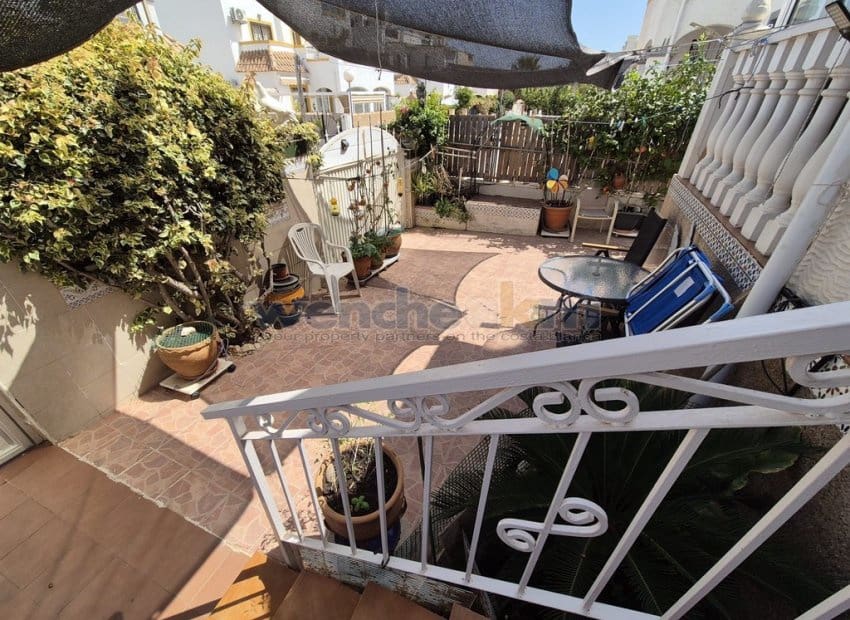 3 soveværelse Semi-Rækkehus til salg i Los Altos med swimmingpool garage - € 239.000 (Ref: 10024594)