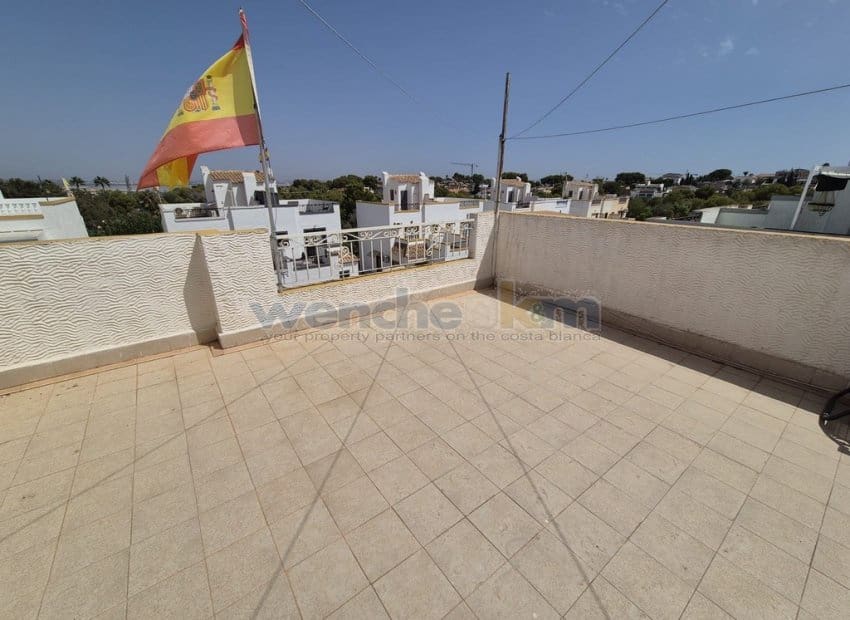 3 soveværelse Semi-Rækkehus til salg i Los Altos med swimmingpool garage - € 239.000 (Ref: 10024594)