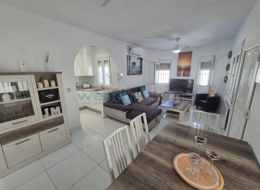 2 slaapkamer Villa te koop in La Florida met zwembad - € 299.950 (Ref: 10062772)