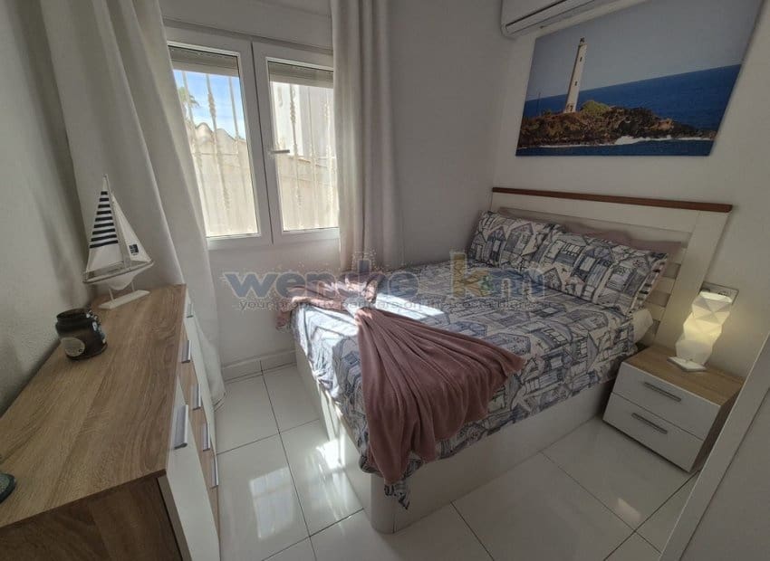 2 slaapkamer Villa te koop in La Florida met zwembad - € 299.950 (Ref: 10062772)