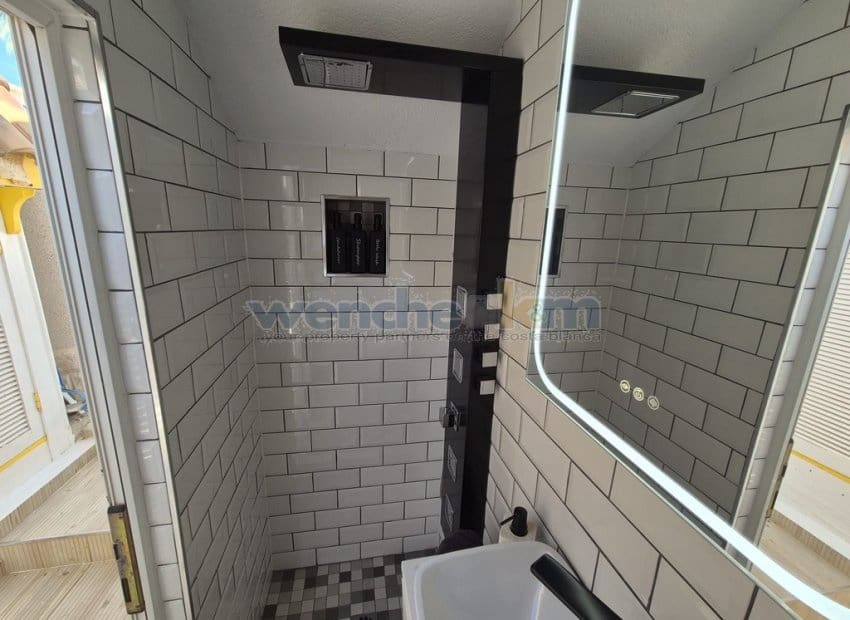 2 slaapkamer Villa te koop in La Florida met zwembad - € 299.950 (Ref: 10062772)