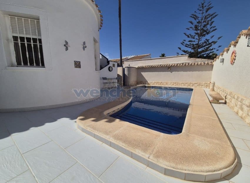 2 slaapkamer Villa te koop in La Florida met zwembad - € 299.950 (Ref: 10062772)