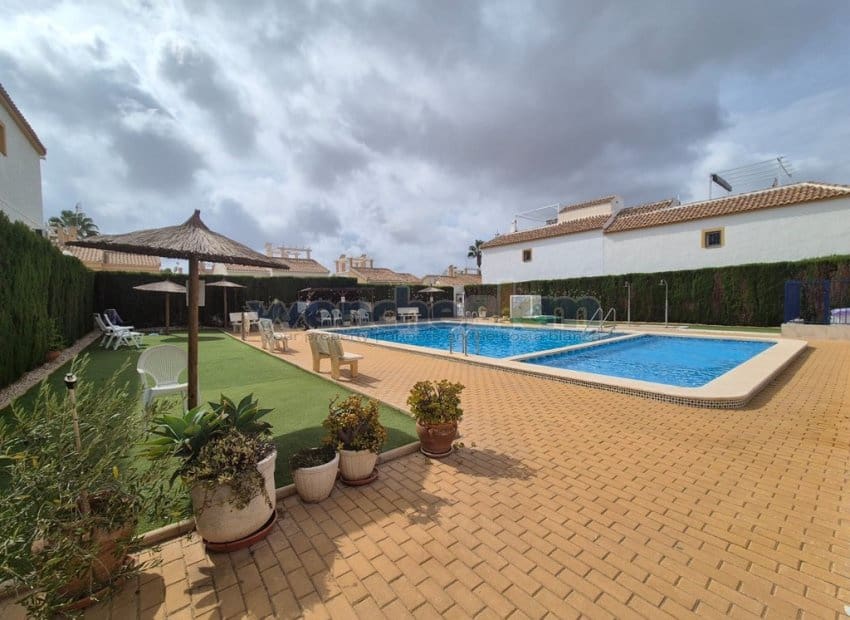 2 camera da letto Bungalow in vendita in Los Altos con piscina - 159.950 € (Rif: 10120762)