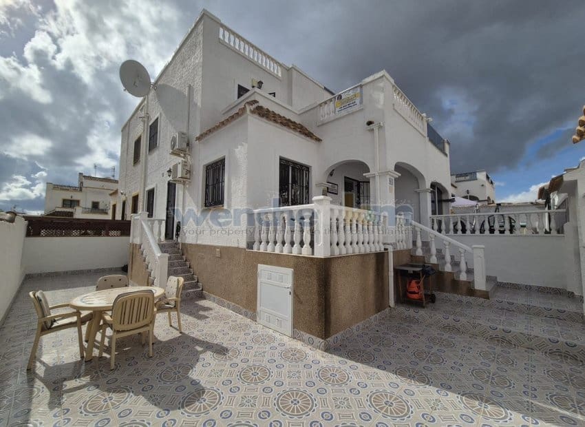 3 bedroom Terraced Villa for sale in Los Altos with pool garage - € 220,000 (Ref: 10158551)