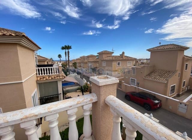 Chalet de 3 habitaciones en Los Altos en venta con piscina - 339.000 € (Ref: 8853258)