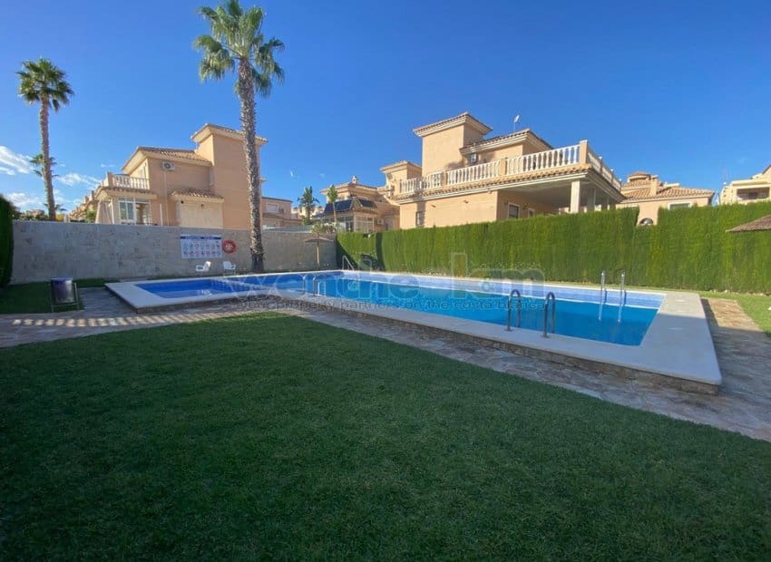 3 camera da letto Villa in vendita in Los Altos con piscina - 339.000 € (Rif: 8853258)