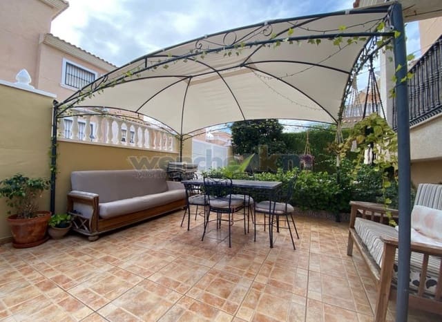 Chalet de 3 habitaciones en Los Altos en venta con piscina - 339.000 € (Ref: 8853258)