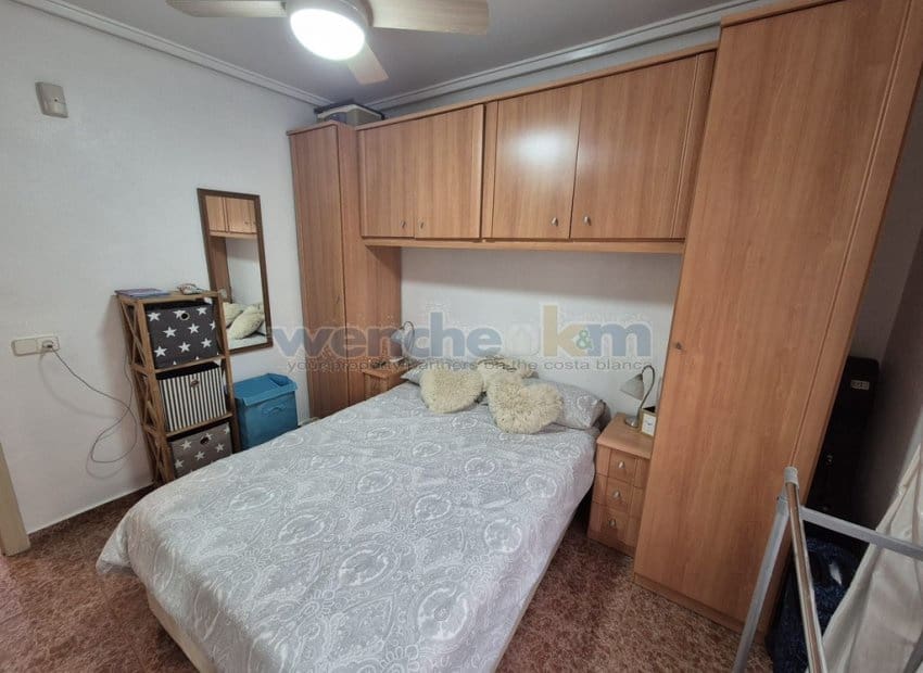 2 Zimmer Villa zu verkaufen in Torrevieja mit Pool - 239.950 € (Ref: 8912362)