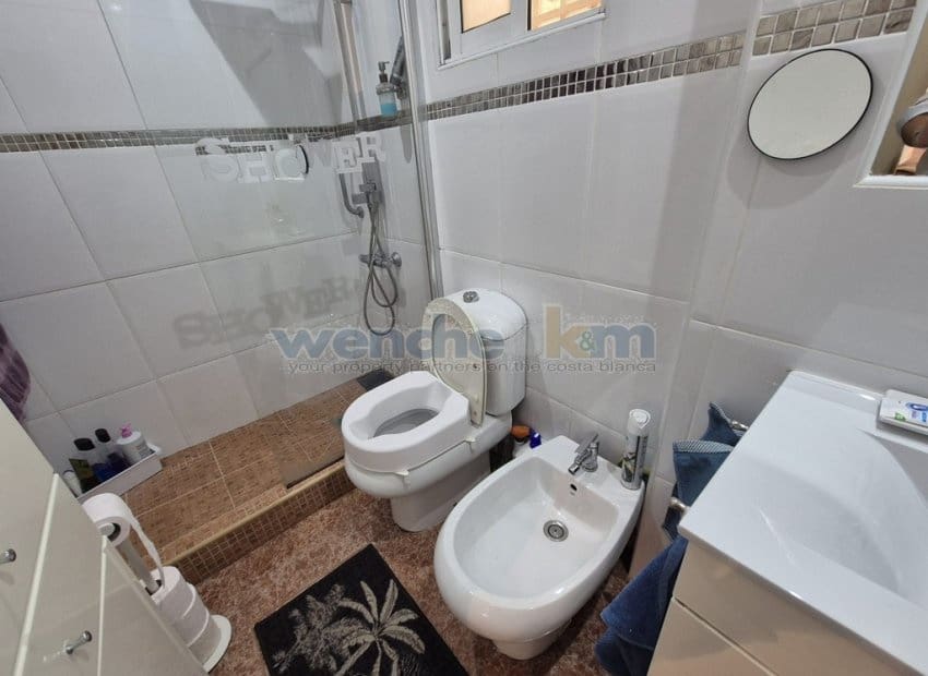 2 Zimmer Villa zu verkaufen in Torrevieja mit Pool - 239.950 € (Ref: 8912362)