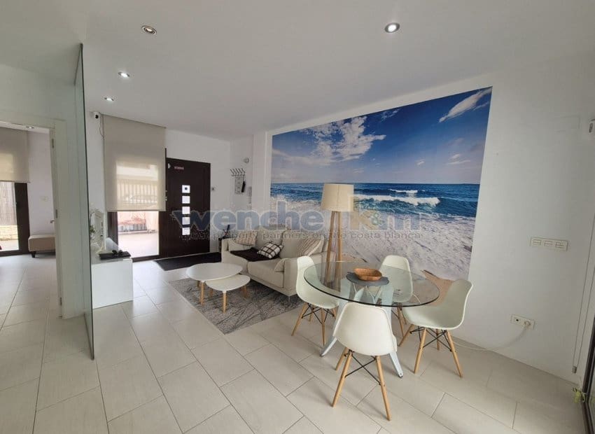 2 Zimmer Bungalow zu verkaufen in Ciudad Quesada mit Pool - 229.000 € (Ref: 8936167)