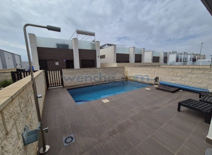 2 Zimmer Bungalow zu verkaufen in Ciudad Quesada mit Pool - 229.000 € (Ref: 8936167)