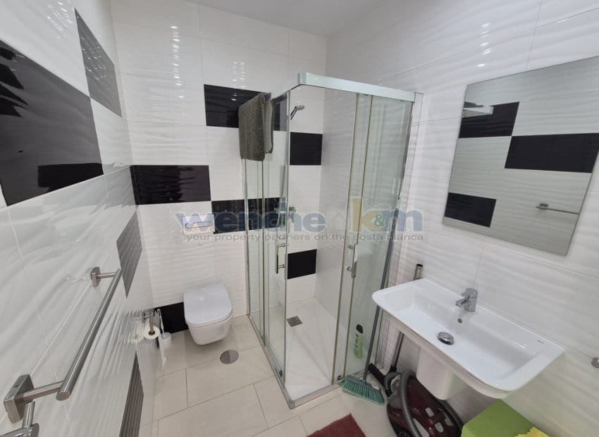 2 Zimmer Bungalow zu verkaufen in Ciudad Quesada mit Pool - 229.000 € (Ref: 8936167)