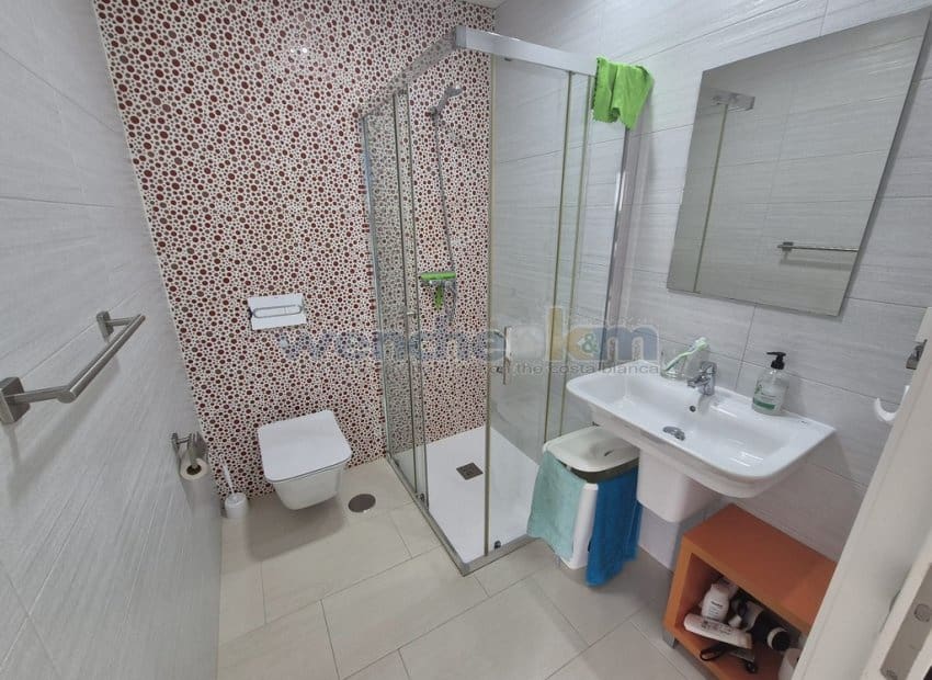 2 chambre Bungalow à vendre à Ciudad Quesada avec piscine - 245 000 € (Ref: 8936167)