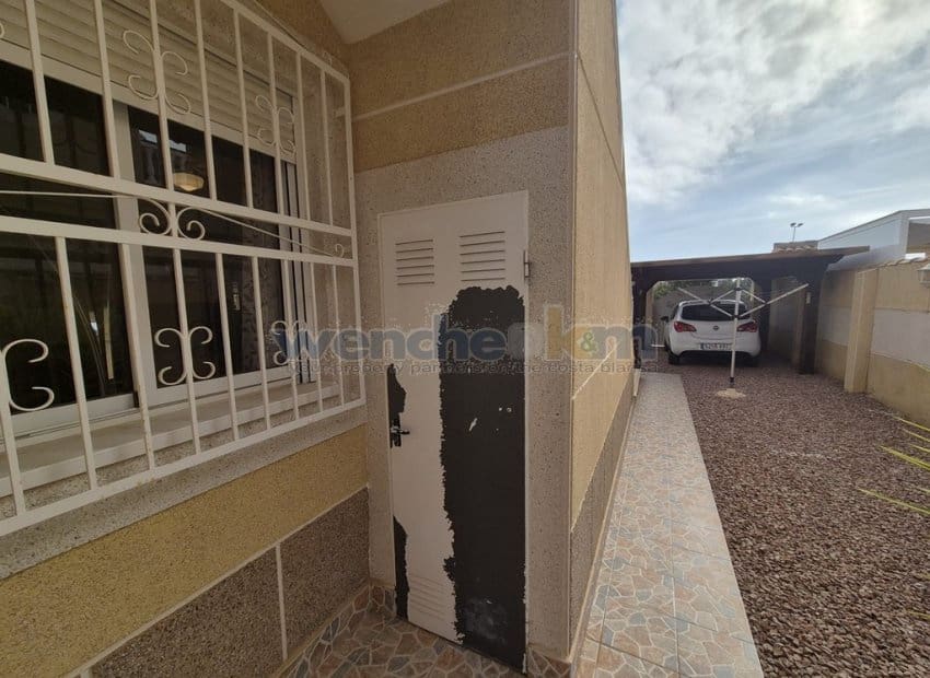 3 Zimmer Villa zu verkaufen in Los Altos mit Pool Garage - 270.000 € (Ref: 9383999)