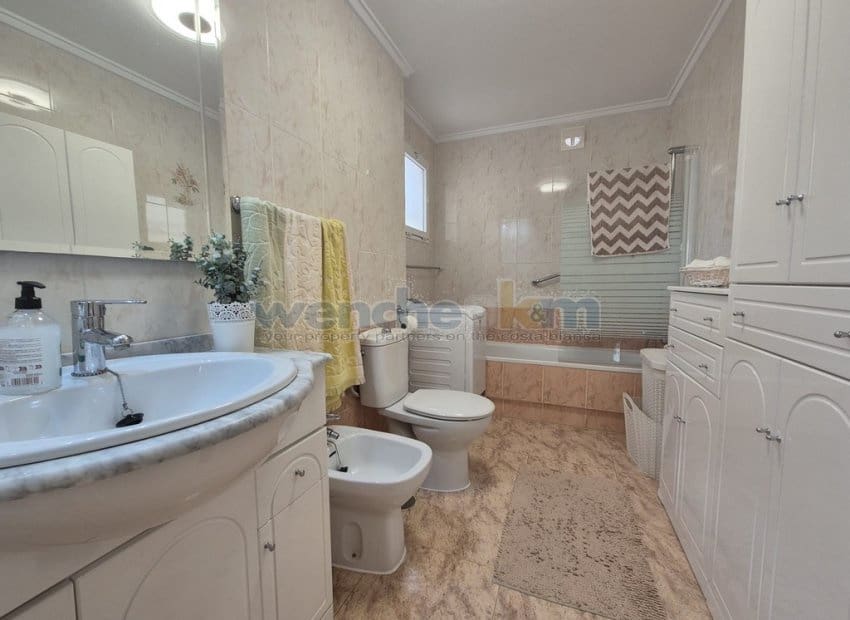 3 Zimmer Villa zu verkaufen in Los Altos mit Pool Garage - 270.000 € (Ref: 9383999)