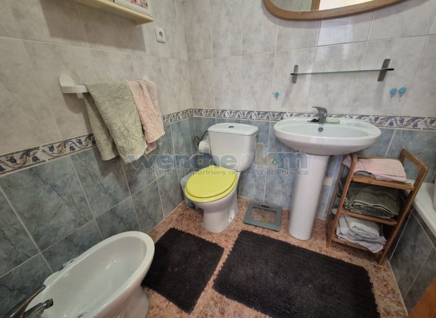 2 bedroom Apartment for sale in Los Altos with pool - € 149,950 (Ref: 9417427)