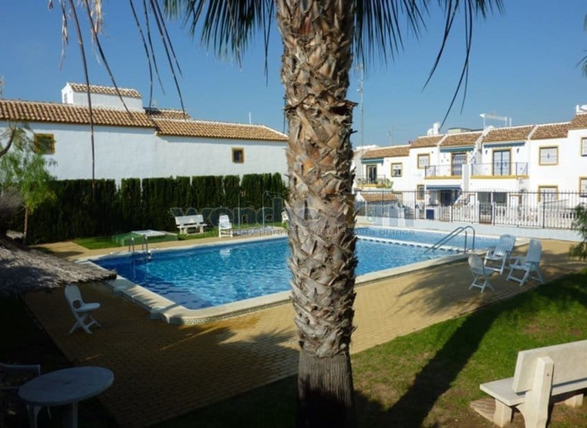 2 bedroom Apartment for sale in Los Altos with pool - € 149,950 (Ref: 9417427)
