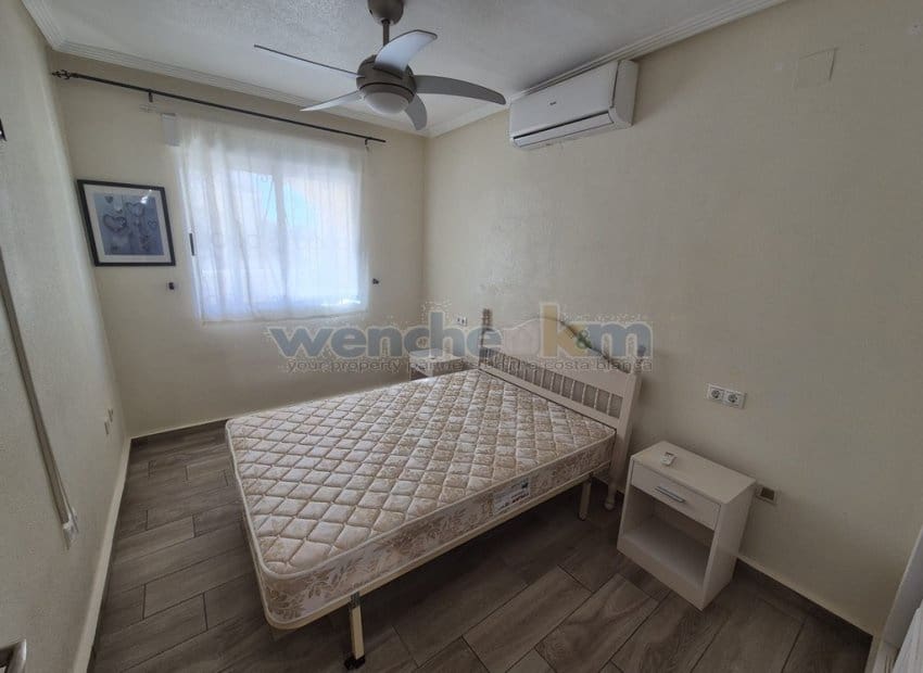 2 chambre Villa/Maison Semi-Mitoyenne à vendre à Los Altos avec piscine garage - 179 995 € (Ref: 9495283)