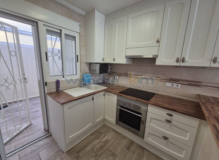 2 chambre Villa/Maison Semi-Mitoyenne à vendre à Los Altos avec piscine garage - 179 995 € (Ref: 9495283)