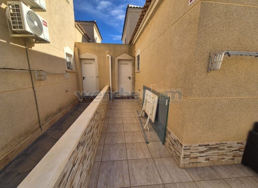 2 chambre Villa/Maison Semi-Mitoyenne à vendre à Los Altos avec piscine garage - 179 995 € (Ref: 9495283)