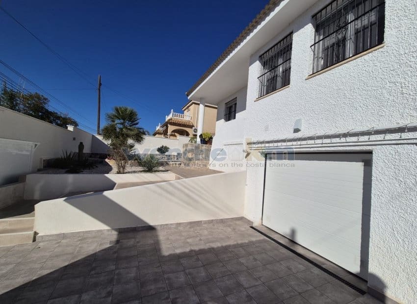 Chalet de 4 habitaciones en Los Balcones en venta con piscina garaje - 779.950 € (Ref: 9606374)