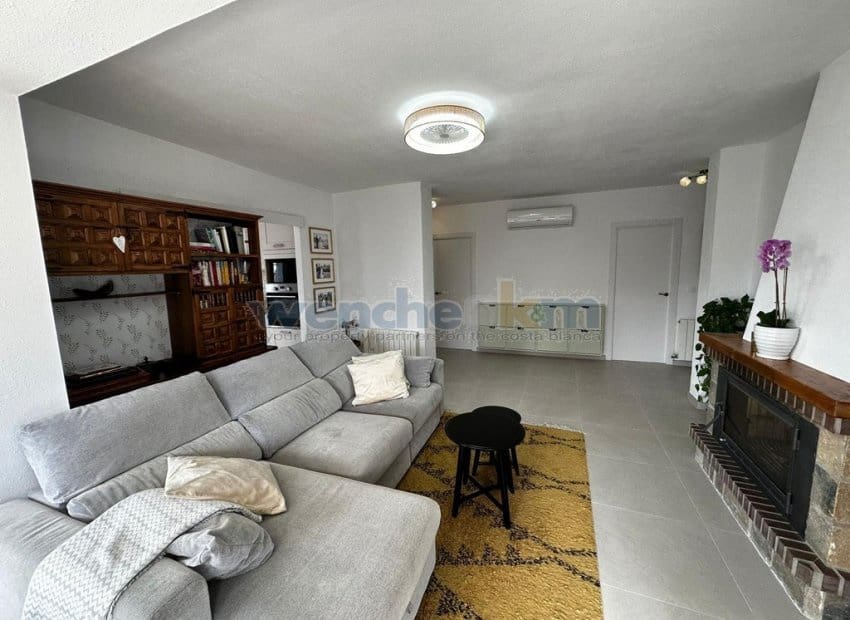 Chalet de 4 habitaciones en Los Balcones en venta con piscina garaje - 779.950 € (Ref: 9606374)