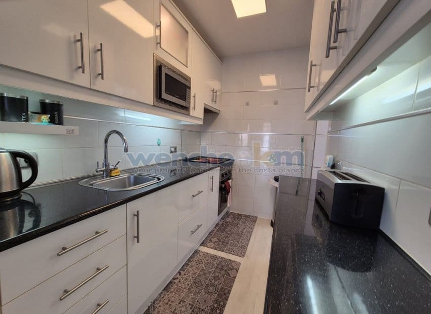 3 bedroom Villa for sale in Los Altos with pool garage - € 179,000 (Ref: 9618461)