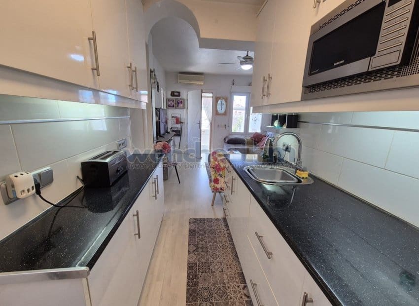 3 bedroom Villa for sale in Los Altos with pool garage - € 179,000 (Ref: 9618461)