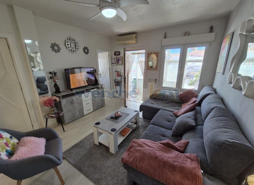 3 bedroom Villa for sale in Los Altos with pool garage - € 179,000 (Ref: 9618461)