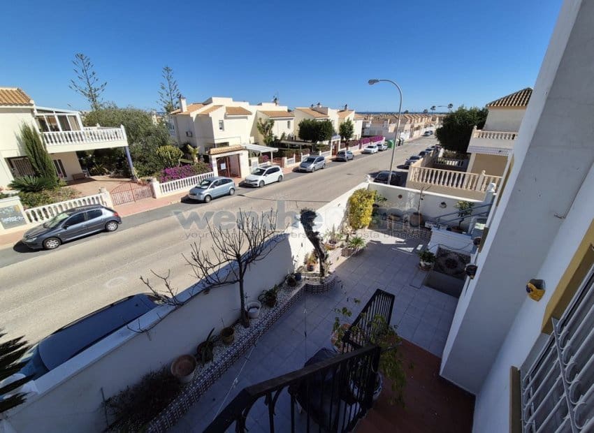 3 bedroom Villa for sale in Los Altos with pool garage - € 179,000 (Ref: 9618461)