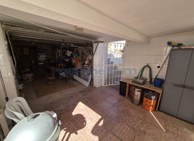 3 bedroom Villa for sale in Los Altos with pool garage - € 179,000 (Ref: 9618461)