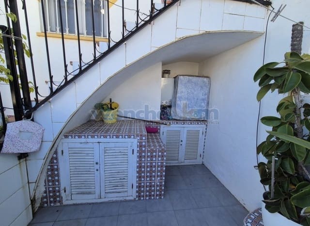 3 bedroom Villa for sale in Los Altos with pool garage - € 179,000 (Ref: 9618461)