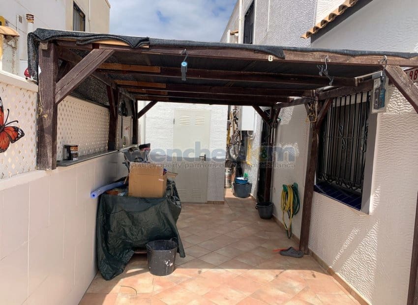 3 bedroom Villa for sale in Los Altos with pool garage - € 209,000 (Ref: 9730911)