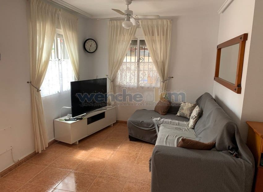 3 bedroom Villa for sale in Los Altos with pool garage - € 209,000 (Ref: 9730911)