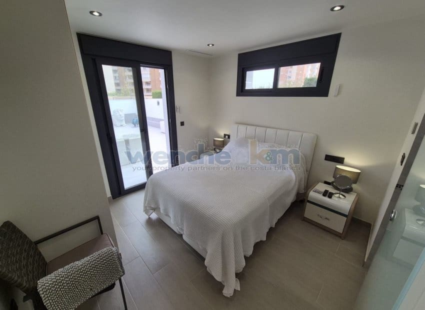 3 quarto Moradia Geminada para venda em Dehesa de Campoamor com piscina - 625 000 € (Ref: 9753526)