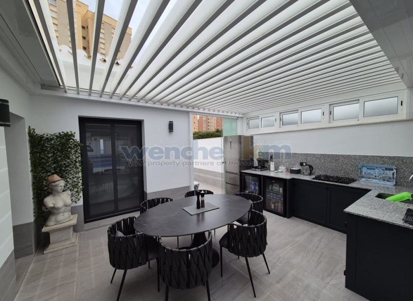 3 quarto Moradia Geminada para venda em Dehesa de Campoamor com piscina - 625 000 € (Ref: 9753526)