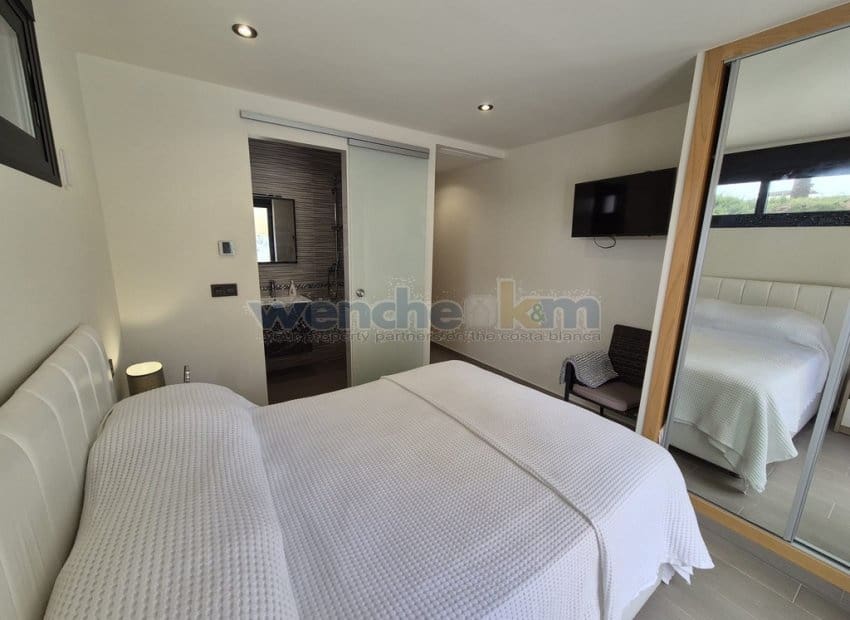 3 quarto Moradia Geminada para venda em Dehesa de Campoamor com piscina - 625 000 € (Ref: 9753526)