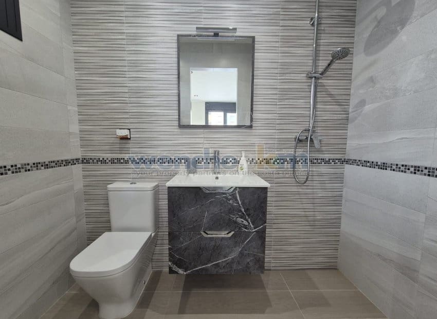 3 quarto Moradia Geminada para venda em Dehesa de Campoamor com piscina - 625 000 € (Ref: 9753526)