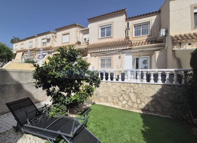 3 soverom Rekkehus til salgs i Las Filipinas med svømmebasseng garasje - € 159 950 (Ref: 9757787)